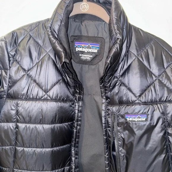 Patagonia Women's Black Puffer Jacket - Picture 2 of 13